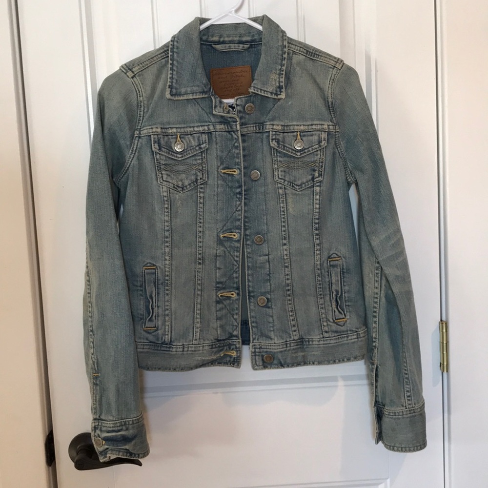 Abercrombie & Fitch Jean Jacket